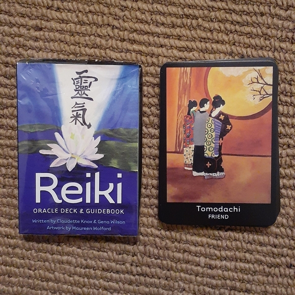 Reiki Oracle A 33-Card Deck